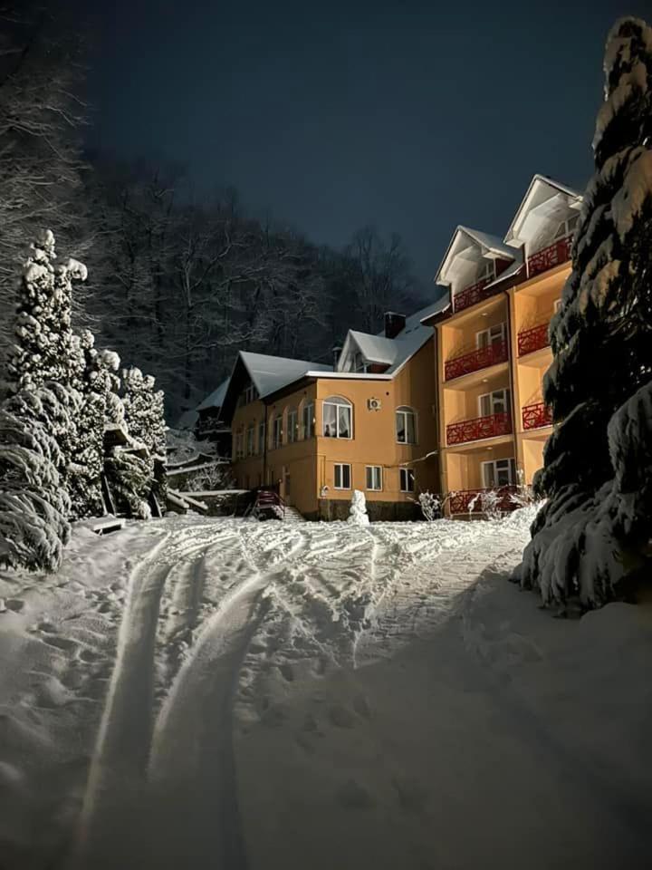 Recreation Complex Sunny Resort Polyana  Exterior photo